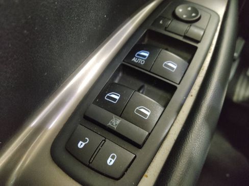 Used 2017 Dodge Journey Crossroad w/ Rear Seat Video Group I image 27