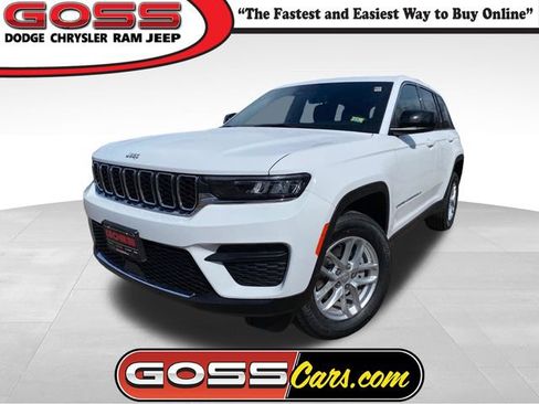 New 2026 Jeep Grand Cherokee Laredo image 1