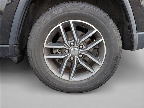 Used 2018 Jeep Grand Cherokee Limited w/ Luxury Group II image 15