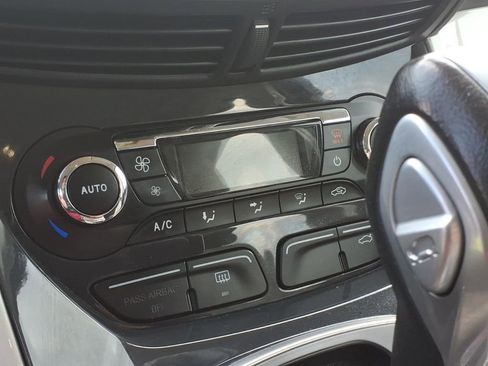 Used 2013 Ford C-MAX SEL FWD image 12