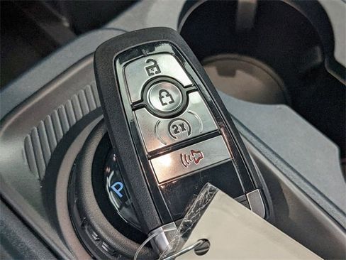 New 2025 Ford Maverick XLT w/ XLT Luxury Package image 14