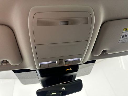 Used 2024 MAZDA CX-90 Plug-In Hybrid w/ Premium Pkg image 24