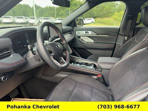 Used 2025 Ford Explorer ST AWD/4WD image 21