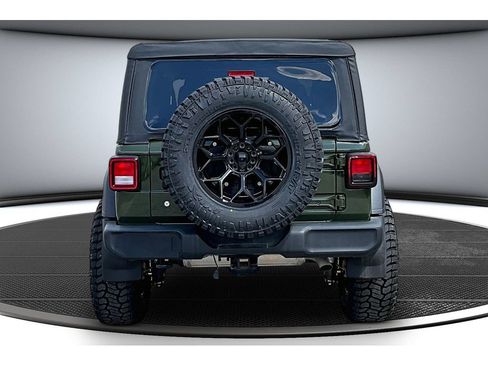Used 2021 Jeep Wrangler Sport AWD/4WD image 6