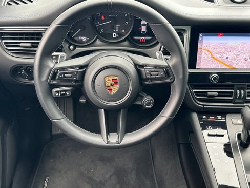 Certified 2023 Porsche Macan Turbo image 14