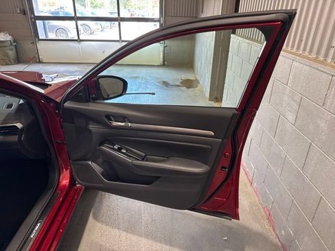 Certified 2024 Nissan Altima 2.5 SL AWD/4WD image 14