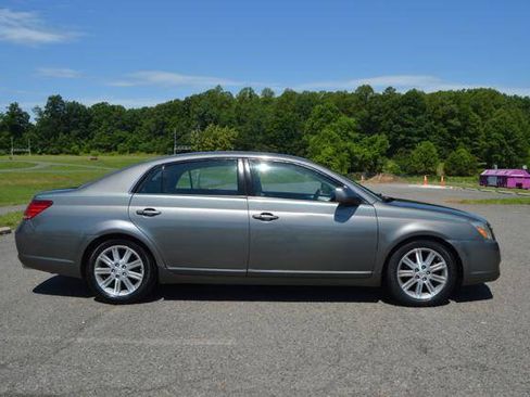 Used 2007 Toyota Avalon Limited FWD image 4