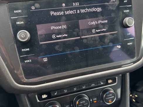 Used 2021 Volkswagen Tiguan SEL image 2