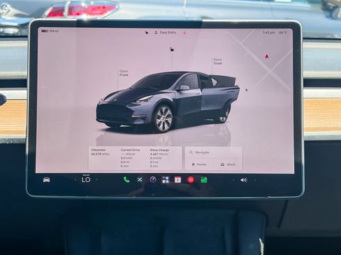 Used 2023 Tesla Model Y Long Range AWD/4WD image 13