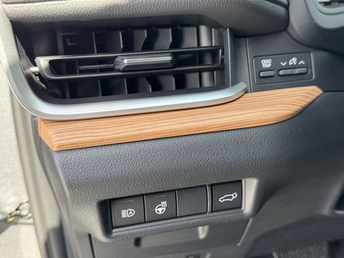 New 2026 Toyota Grand Highlander Limited AWD/4WD image 17