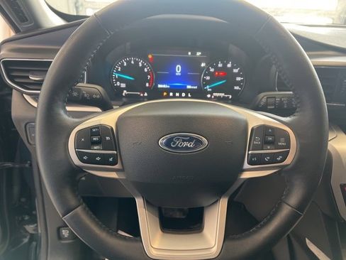 Used 2022 Ford Explorer XLT w/ Equipment Group 202A image 27