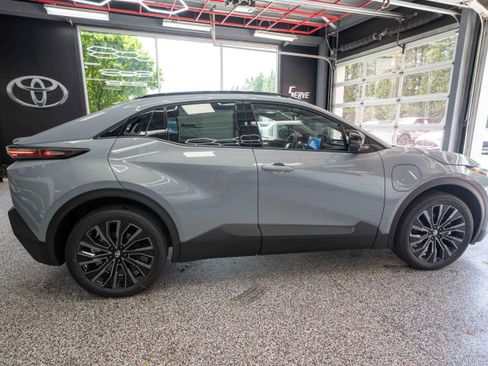 New 2026 Toyota C-HR AWD/4WD image 4