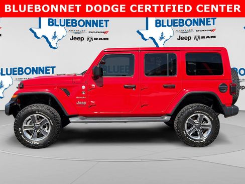 Used 2020 Jeep Wrangler Unlimited Sahara w/ LED Lighting Group AWD/4WD image 8