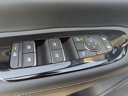 New 2026 Nissan Murano SV AWD/4WD image 14