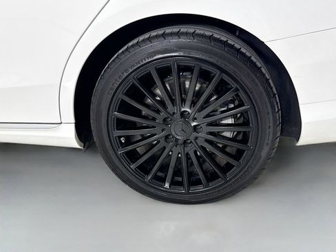 Used 2021 Mercedes-Benz C 300 Sedan image 33