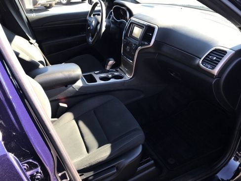 Used 2016 Jeep Grand Cherokee Laredo w/ Quick Order Package 23E image 32