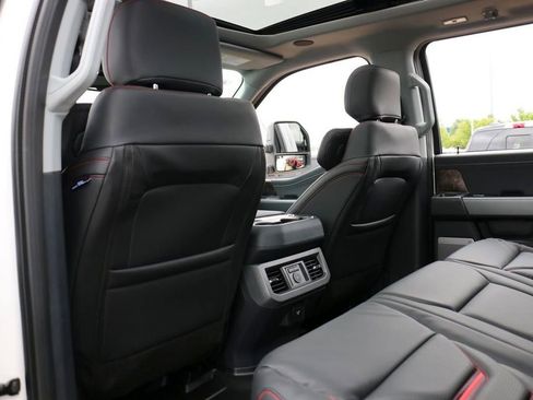 New 2026 Ford F250 Lariat w/ Black Appearance Package AWD/4WD image 25