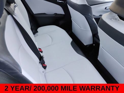 Used 2017 Toyota Prius Four image 7
