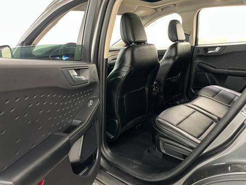 Used 2020 Ford Escape Titanium w/ Titanium Premium Package 2.0 AWD/4WD image 44