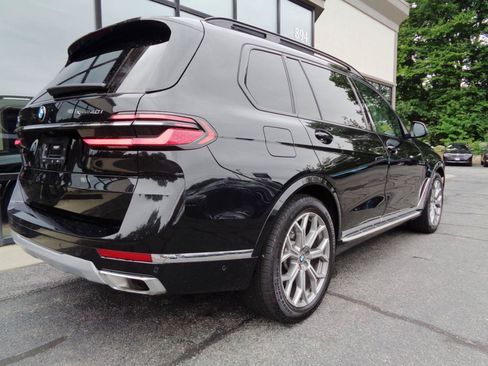 Used 2024 BMW X7 xDrive40i AWD/4WD image 5