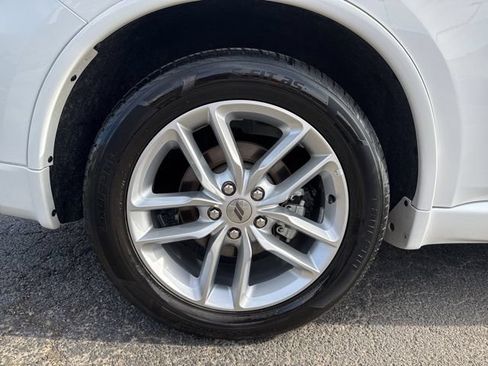 Used 2023 Dodge Durango GT RWD image 16
