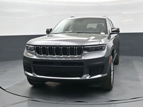New 2026 Jeep Grand Cherokee L Laredo w/ MOPAR Finishing Package AWD/4WD image 8