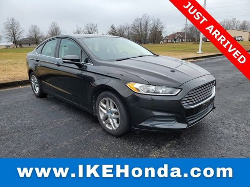 Used 2013 Ford Fusion SE image 1