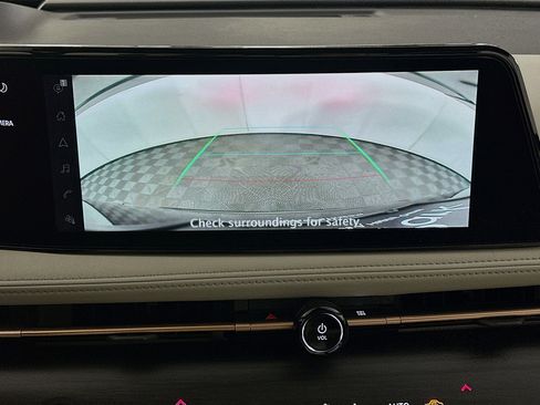 Used 2024 Nissan Ariya FWD image 23