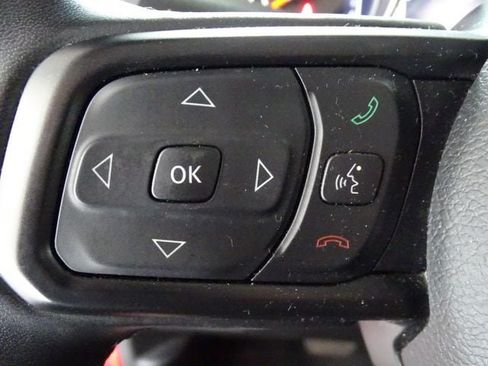 Certified 2022 Jeep Wrangler Sport AWD/4WD image 6