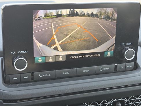 Certified 2023 Honda Accord EX image 9