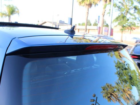 Used 2017 Volkswagen Golf Wolfsburg Edition FWD image 16