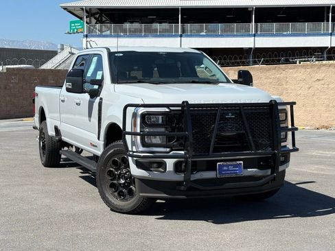 Certified 2025 Ford F350 Lariat w/ Lariat Ultimate Package image 3