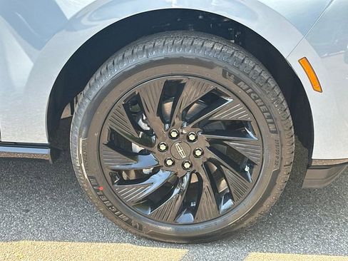 New 2026 Lincoln Navigator L Reserve AWD/4WD image 14