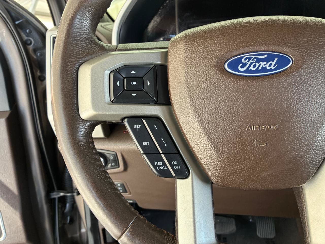 Used 2020 Ford F350 King Ranch w/ King Ranch Ultimate Package AWD/4WD image 32