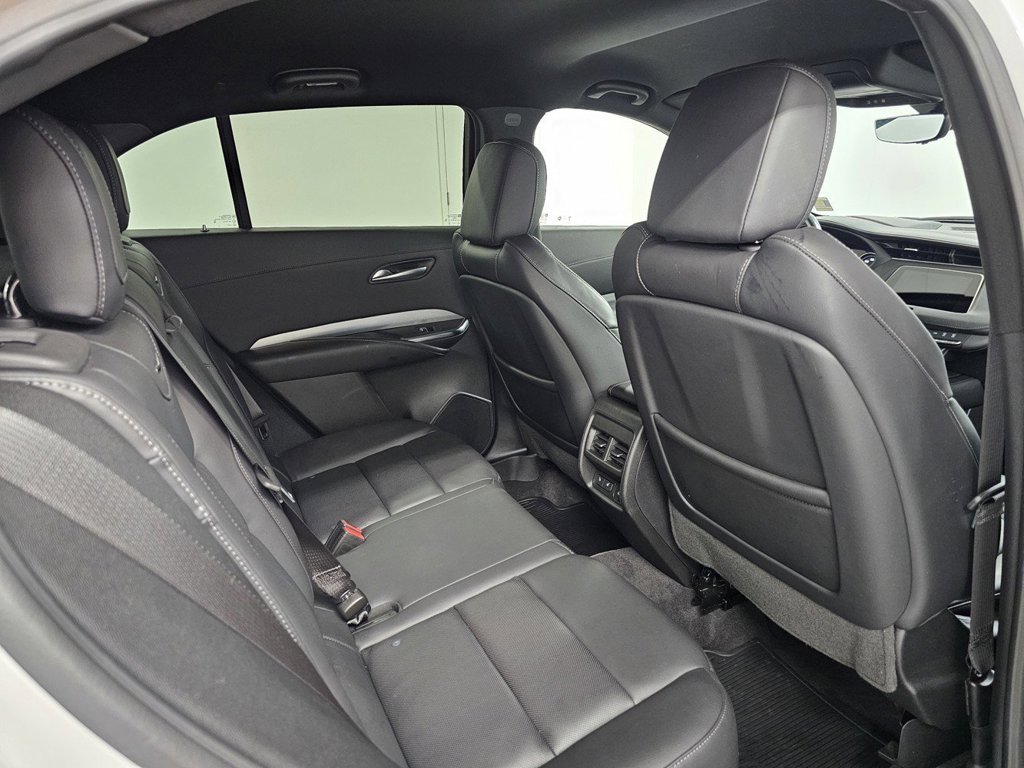 Used 2023 Cadillac XT4 Premium Luxury w/ Technology Package AWD/4WD image 30