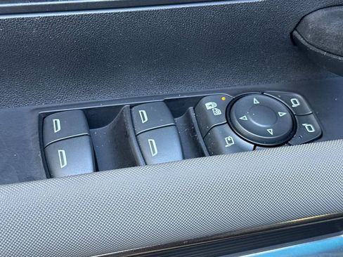 Used 2024 GMC Hummer EV 3X AWD/4WD image 12