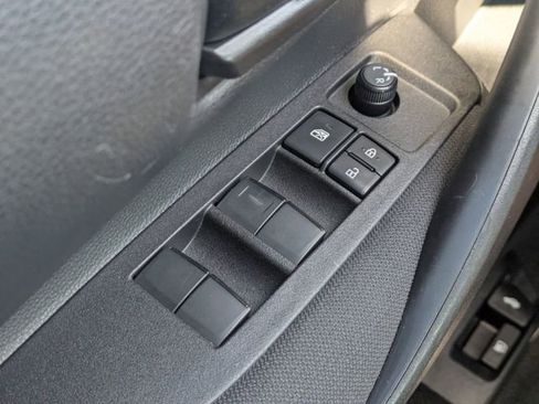 Used 2025 Toyota Corolla LE FWD image 21