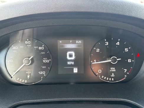 Used 2025 RAM ProMaster 2500 w/ Convenience Group FWD image 18