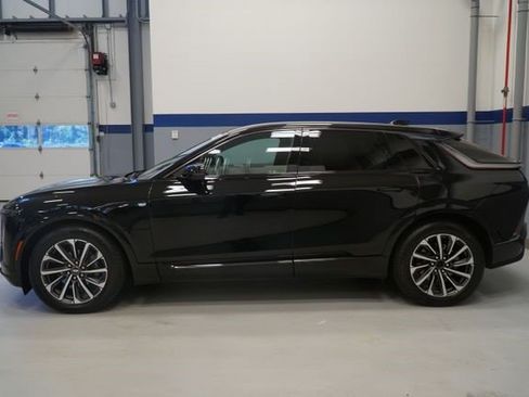 Certified 2024 Cadillac Lyriq Sport AWD/4WD image 2