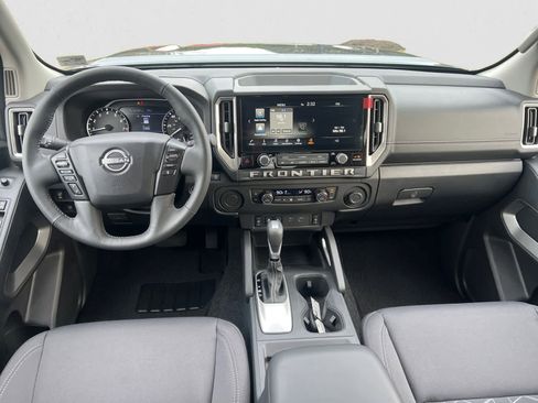 Certified 2025 Nissan Frontier SV w/ SV Convenience Package image 22