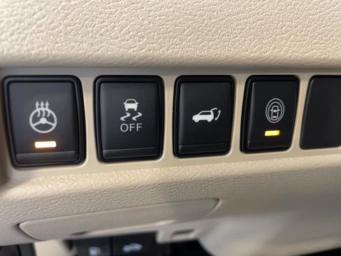 Used 2024 Nissan Murano SL image 10