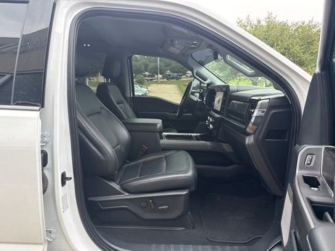 Used 2025 Ford F350 Lariat w/ Chrome Package AWD/4WD image 12