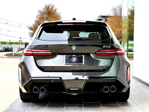 New 2026 BMW M5 Touring image 7