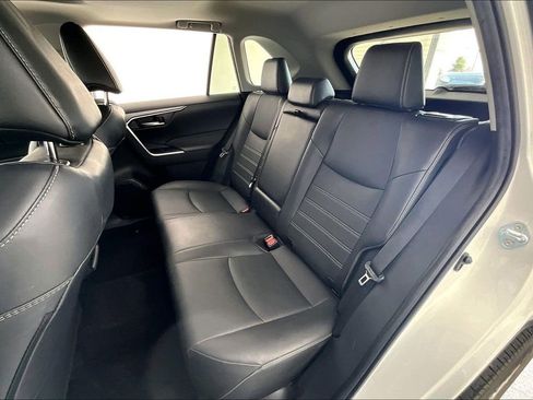 Used 2023 Toyota RAV4 XLE Premium AWD/4WD image 33