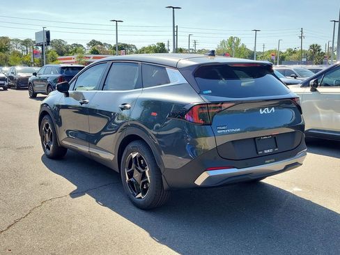 New 2026 Kia Sportage EX FWD image 4