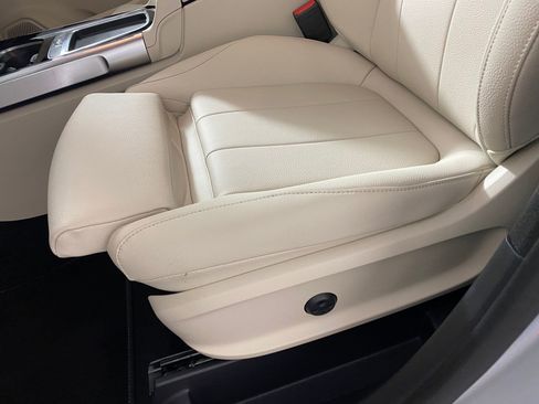 Used 2026 Mercedes-Benz GLB 250 4MATIC image 13