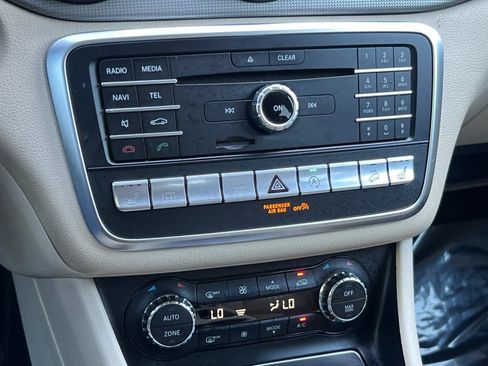 Used 2018 Mercedes-Benz GLA 250 4MATIC image 22