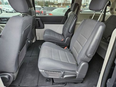 Used 2009 Dodge Grand Caravan SE w/ Climate Group image 17