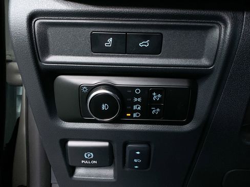 Used 2024 Ford Expedition Max Limited image 29