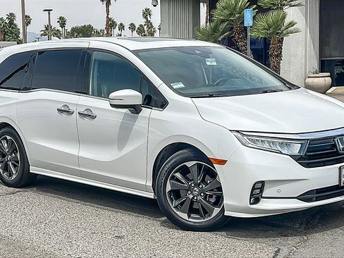 Used 2023 Honda Odyssey Elite image 1